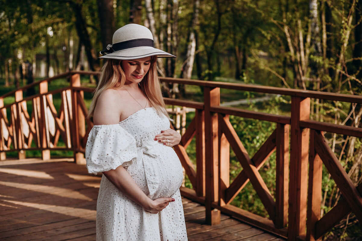 16. Sesja brzuszkowa w plenerze