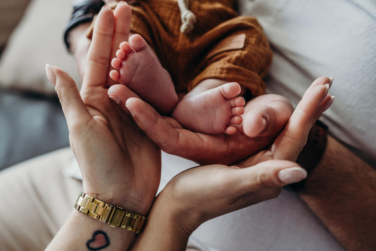 16. Domowa sesja noworodkowa lifestyle