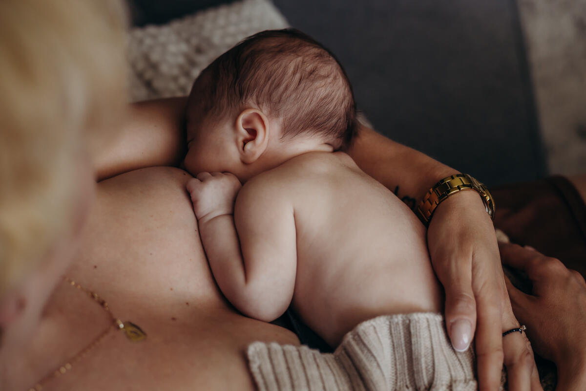 27. Sesja karmienia piersią