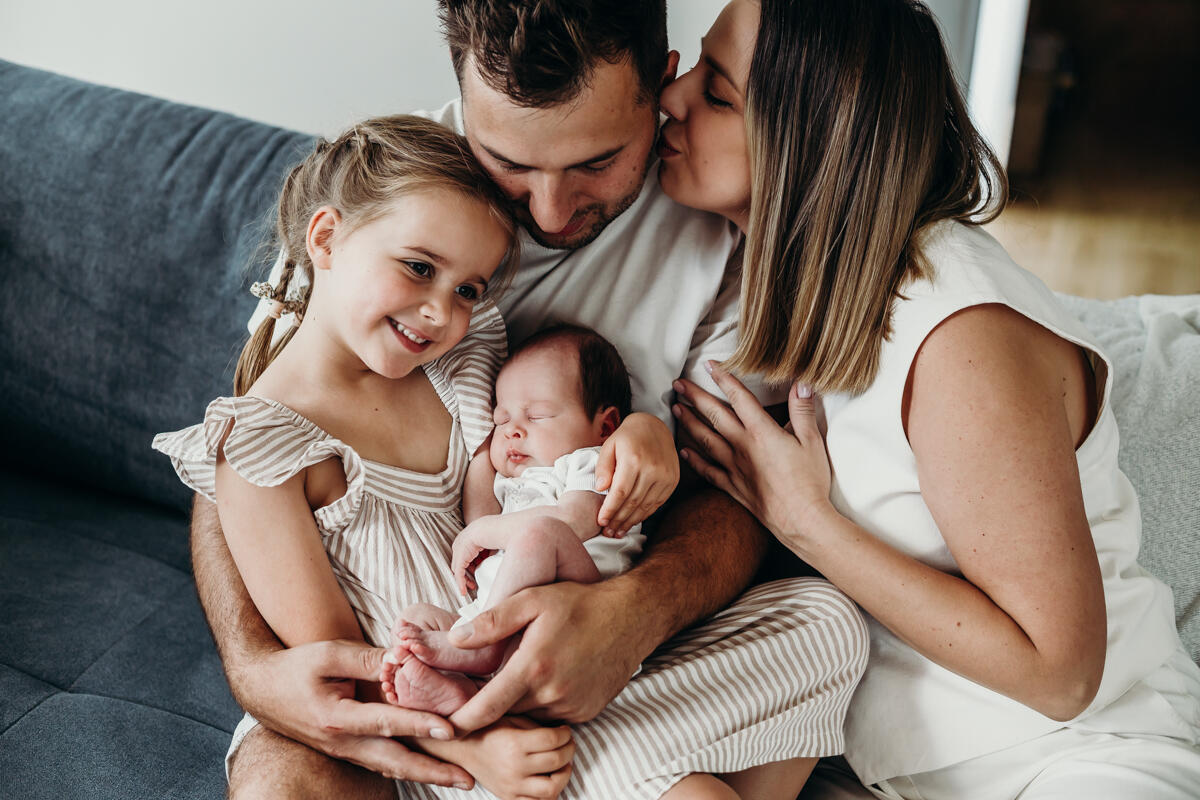 17. Sesja noworodkowa ze starszym rodzeństwem