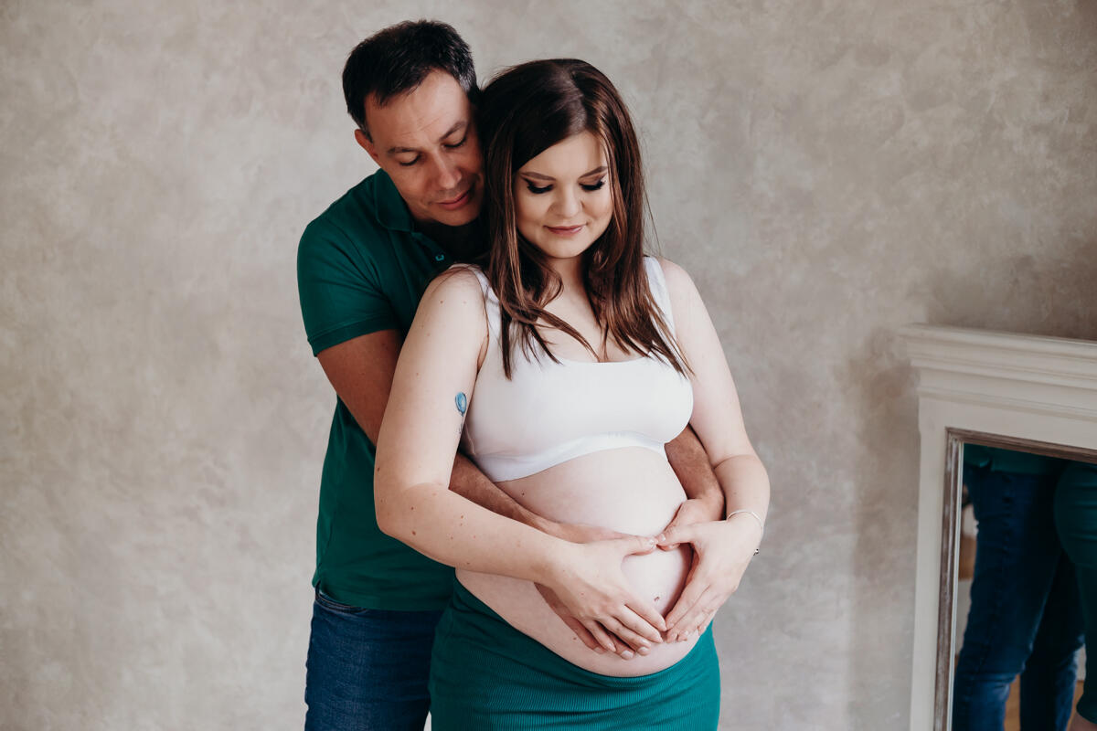 1. Sesja ciążowa w studio Katowice