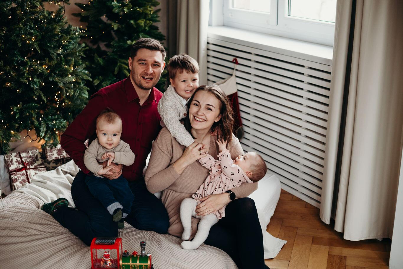 1. Rodzinna sesja świąteczna studio Katowice